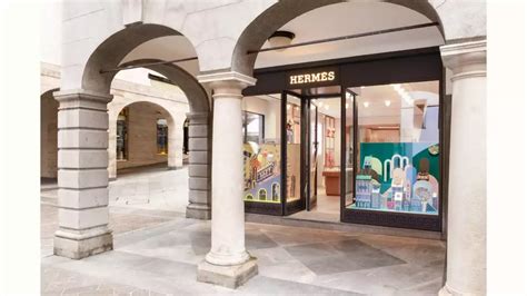 Hermes poland stores